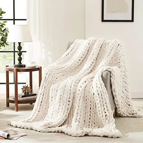 Chunky Knit Blanket Throw, Soft Chenille Thick Cable Knit Crochet Blanket